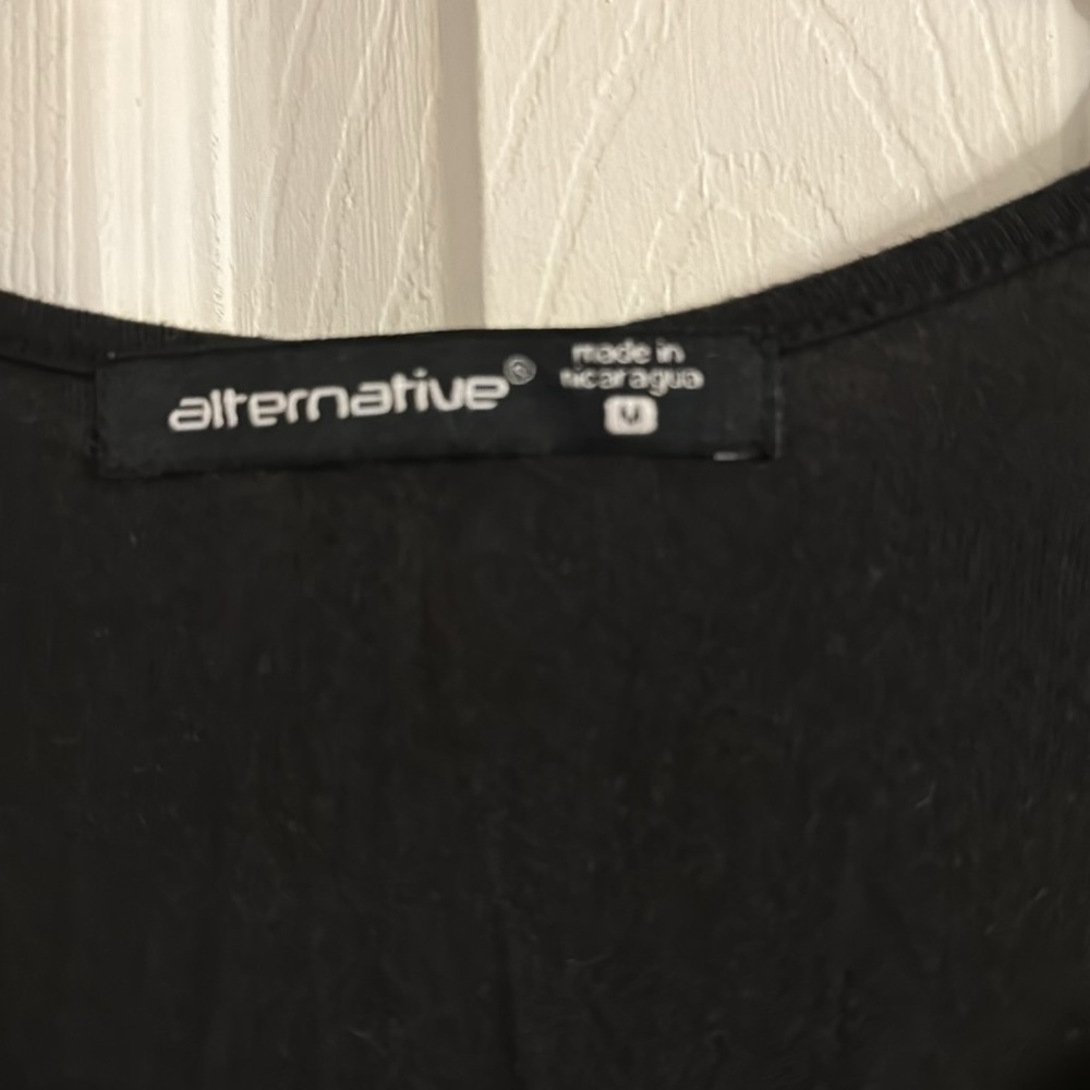 ALTERNATIVE TEE - Picture 2 of 11
